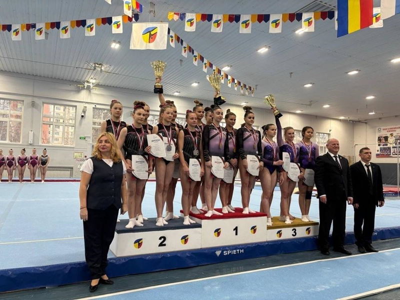 Грация и сила: гимнастки Волгодонска везут «серебро» и «бронзу» с чемпионата ЮФО